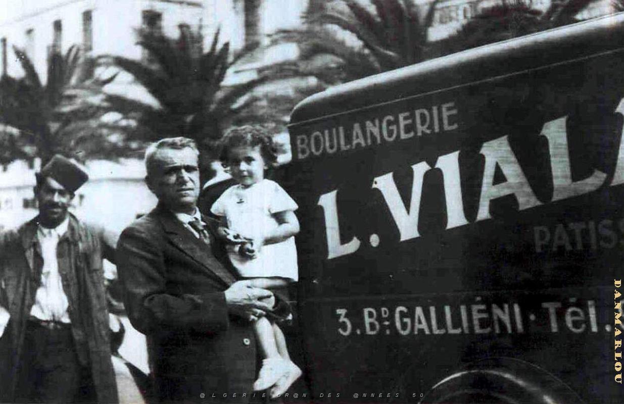 BG a- 052- Bd Gallieni.jpg